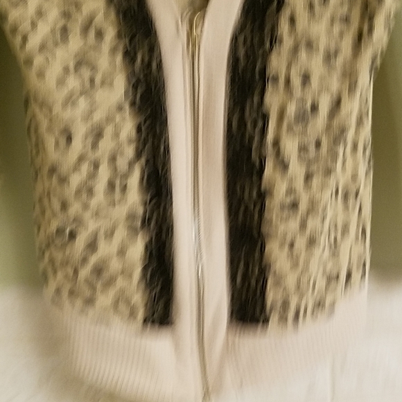 Leopard Cardigan - Picture 2 of 3